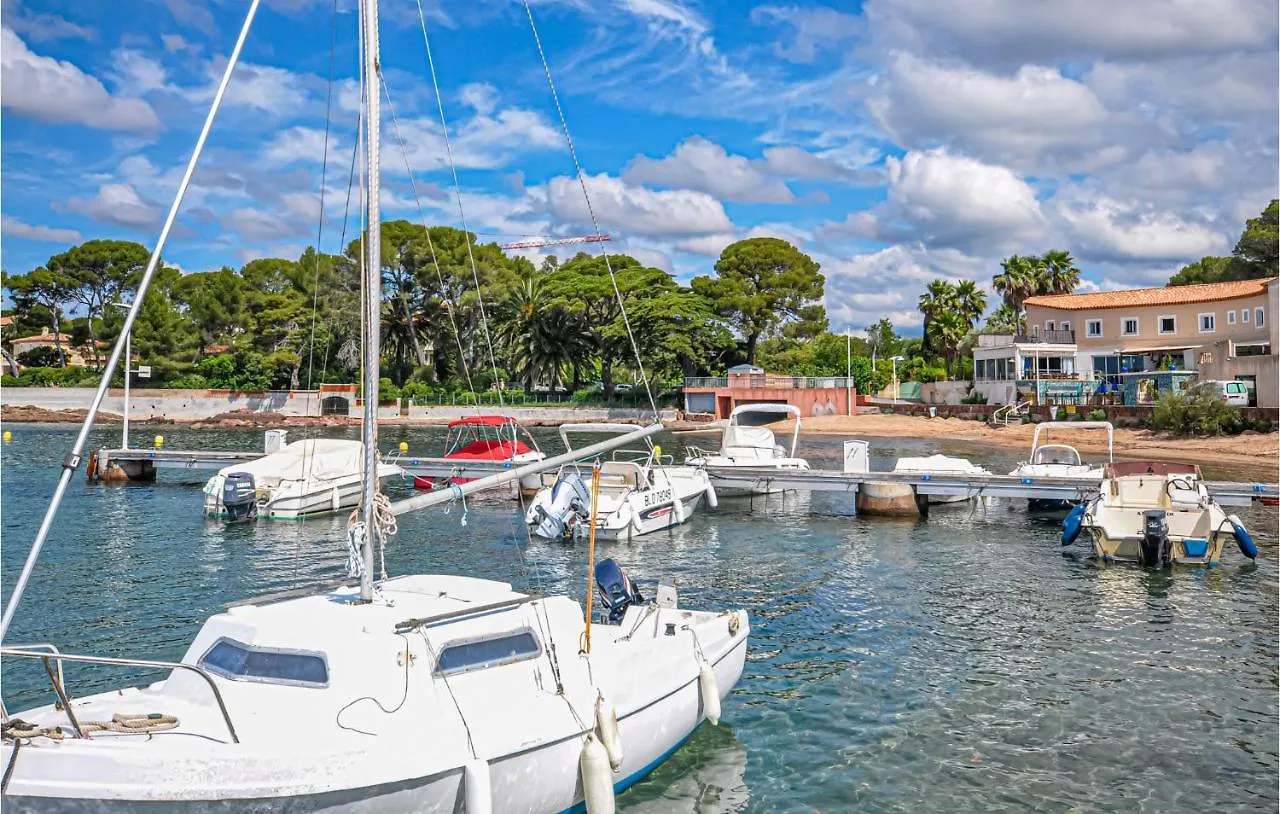 1 Bedroom Gorgeous Apartment In Saint-Raphael Boulouris-sur-Mer France